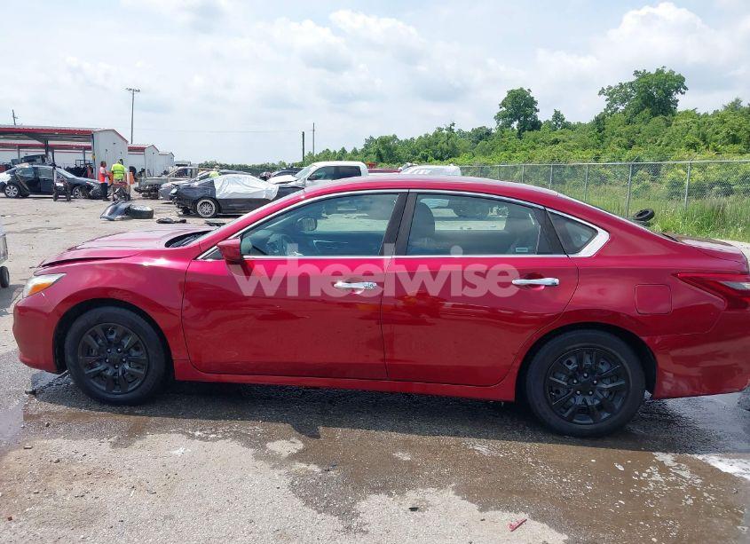 Photo 14 of 2018 Nissan Altima 2.5 S (VIN 1N4AL3AP9JC197362)