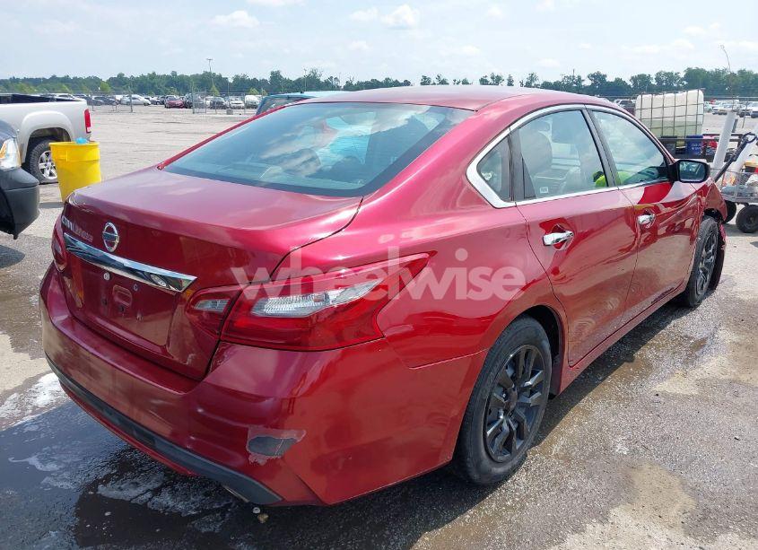 Photo 4 of 2018 Nissan Altima 2.5 S (VIN 1N4AL3AP9JC197362)