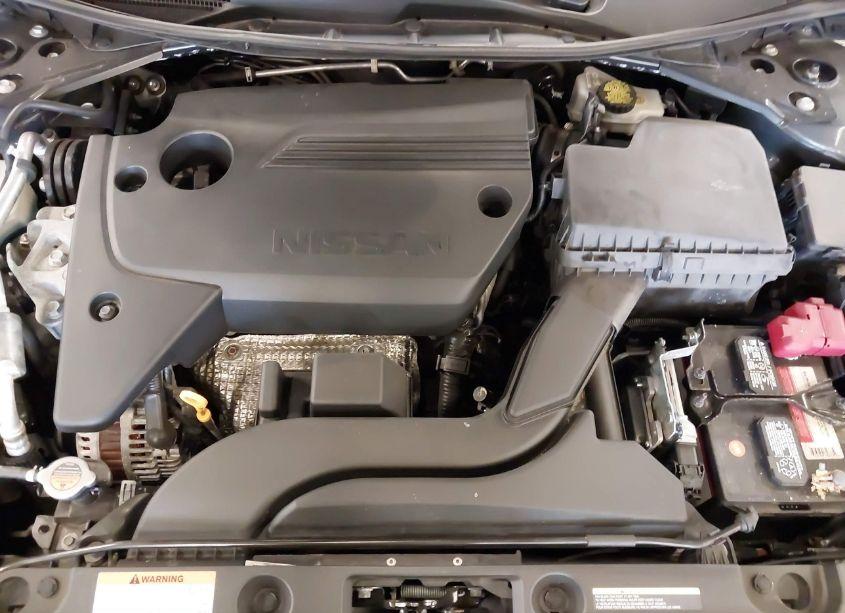 Photo 10 of 2018 Nissan Altima 2.5 S (VIN 1N4AL3AP9JC198964)