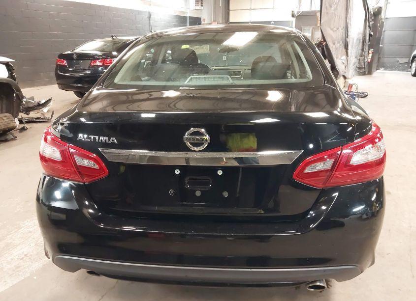 Photo 16 of 2018 Nissan Altima 2.5 S (VIN 1N4AL3AP9JC198964)