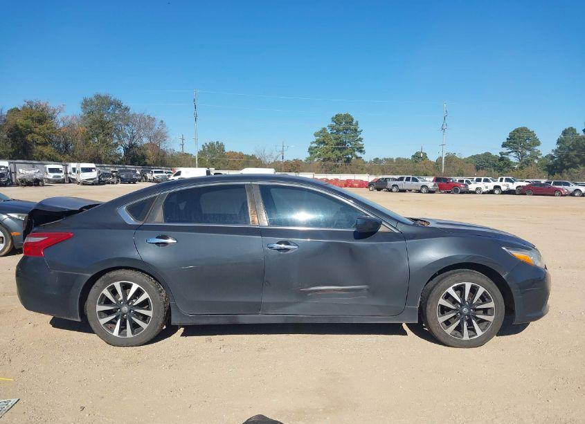 Photo 13 of 2018 Nissan Altima 2.5 SV (VIN 1N4AL3AP9JC199158)