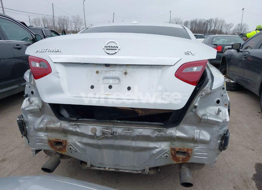 Photo 16 of 2018 Nissan Altima 2.5 SV (VIN 1N4AL3AP9JC199760)