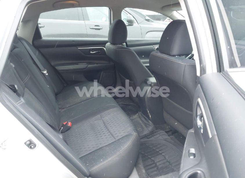 Photo 8 of 2018 Nissan Altima 2.5 SV (VIN 1N4AL3AP9JC199760)