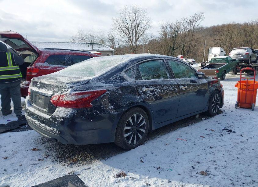 Photo 4 of 2018 Nissan Altima 2.5 SL (VIN 1N4AL3AP9JC202351)