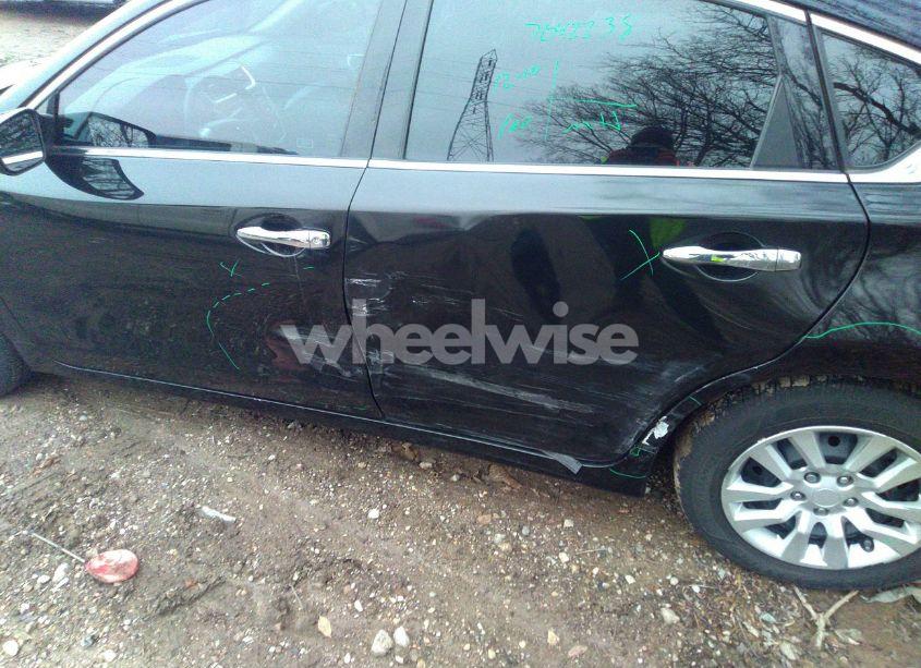 Photo 6 of 2018 Nissan Altima 2.5 S (VIN 1N4AL3AP9JC204181)