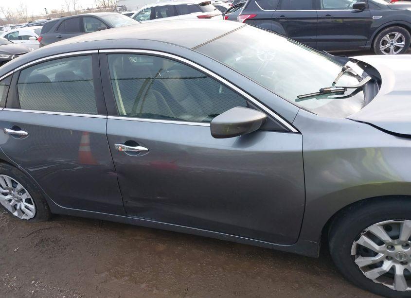 Photo 13 of 2018 Nissan Altima 2.5 S (VIN 1N4AL3AP9JC205850)