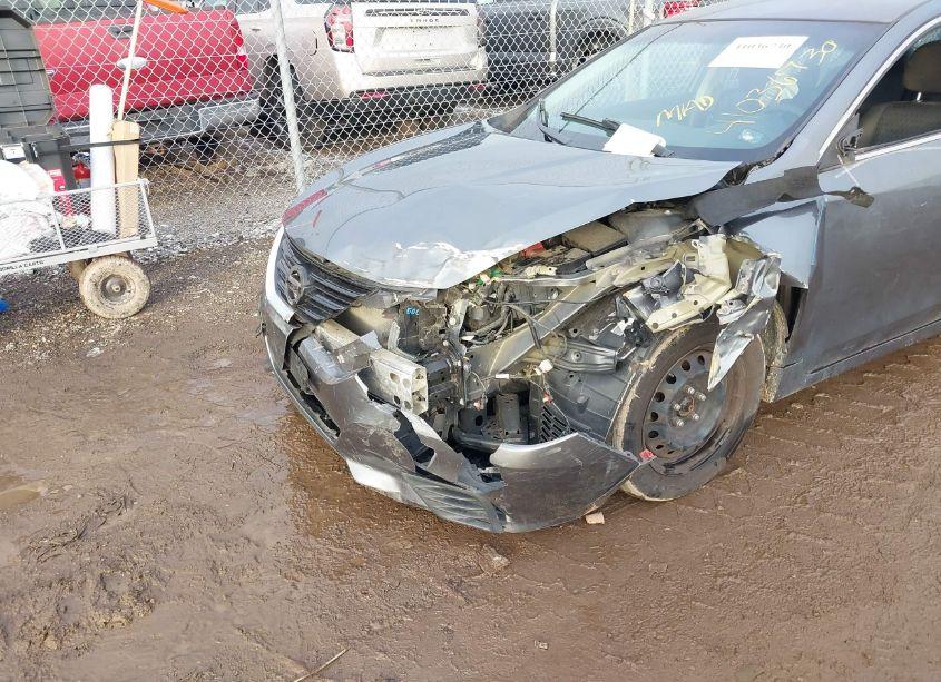 Photo 6 of 2018 Nissan Altima 2.5 S (VIN 1N4AL3AP9JC205850)