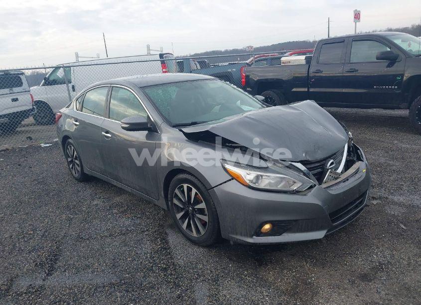 2018 Nissan Altima 2.5 SL (VIN 1N4AL3AP9JC226598) main photo