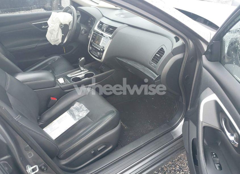 Photo 5 of 2018 Nissan Altima 2.5 SL (VIN 1N4AL3AP9JC226598)