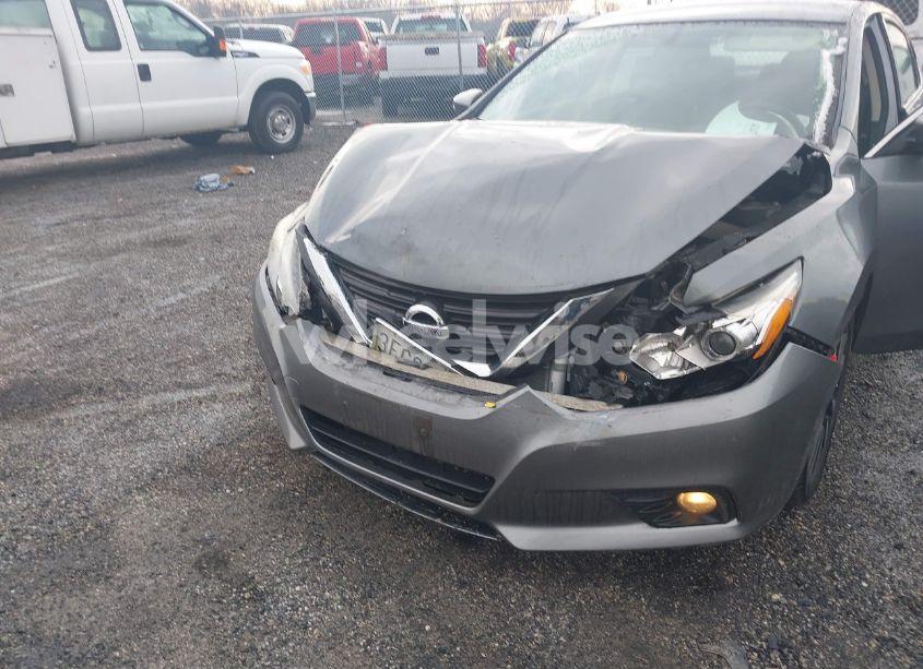 Photo 6 of 2018 Nissan Altima 2.5 SL (VIN 1N4AL3AP9JC226598)