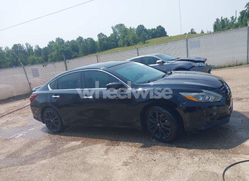 Photo 13 of 2018 Nissan Altima 2.5 SR (VIN 1N4AL3AP9JC234118)