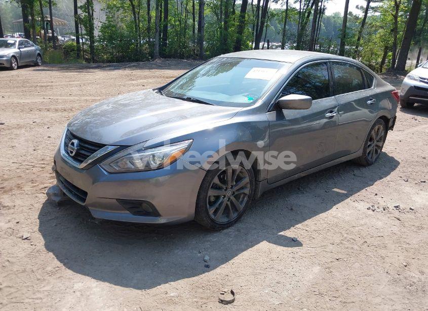 Photo 2 of 2018 Nissan Altima 2.5 SR (VIN 1N4AL3AP9JC234166)