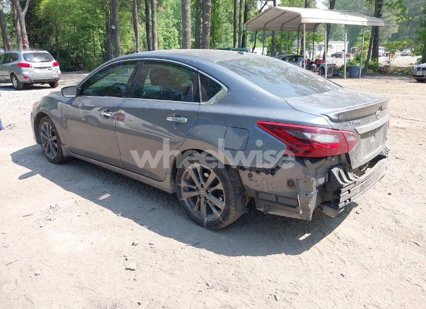Photo 3 of 2018 Nissan Altima 2.5 SR (VIN 1N4AL3AP9JC234166)