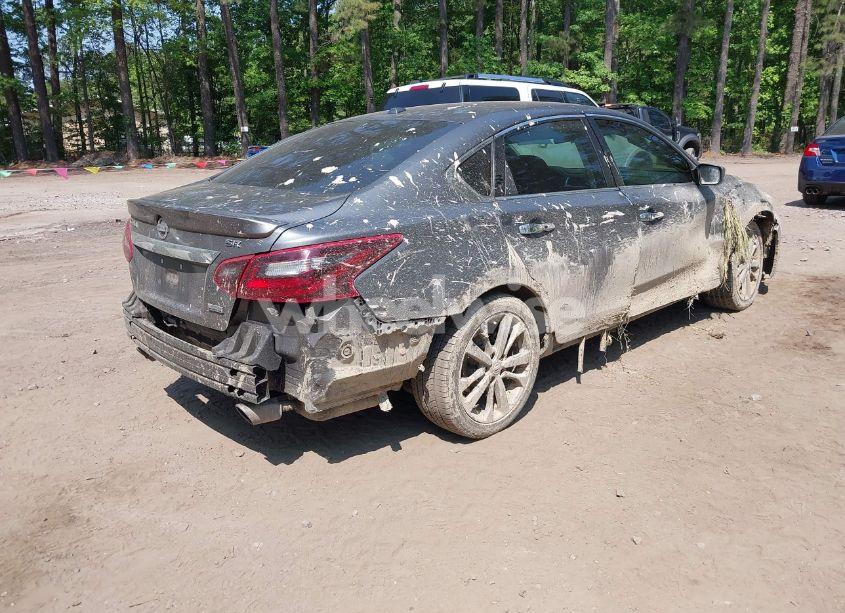 Photo 4 of 2018 Nissan Altima 2.5 SR (VIN 1N4AL3AP9JC234166)