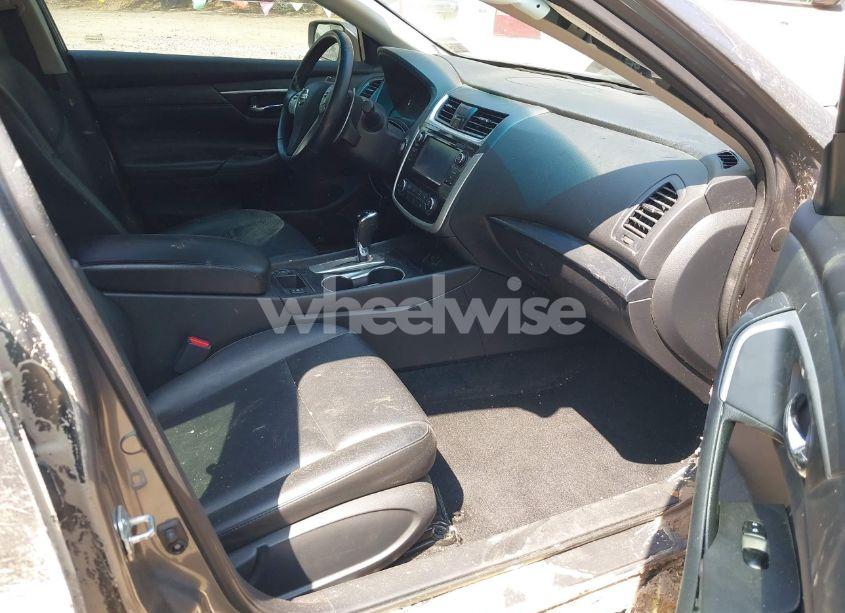 Photo 5 of 2018 Nissan Altima 2.5 SR (VIN 1N4AL3AP9JC234166)