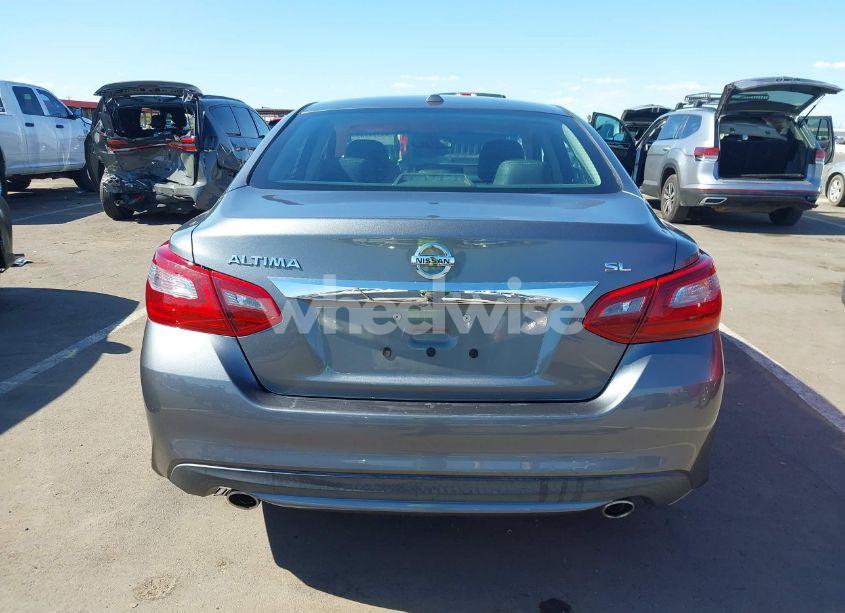 Photo 16 of 2018 Nissan Altima 2.5 SL (VIN 1N4AL3AP9JC236385)