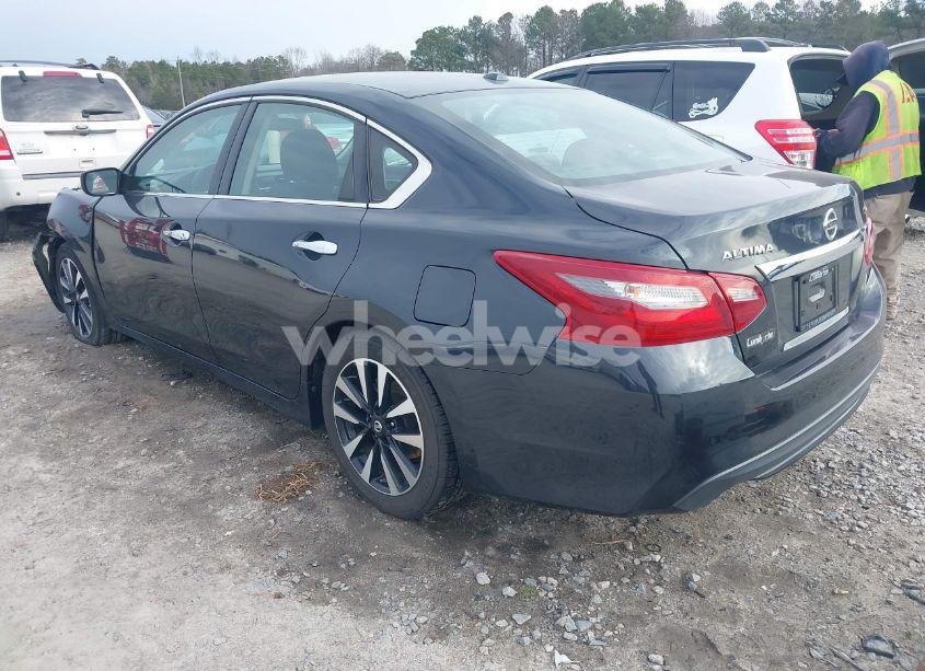 Photo 3 of 2018 Nissan Altima 2.5 SV (VIN 1N4AL3AP9JC240551)