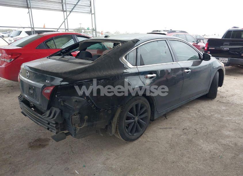 Photo 4 of 2018 Nissan Altima 2.5 SL (VIN 1N4AL3AP9JC248276)