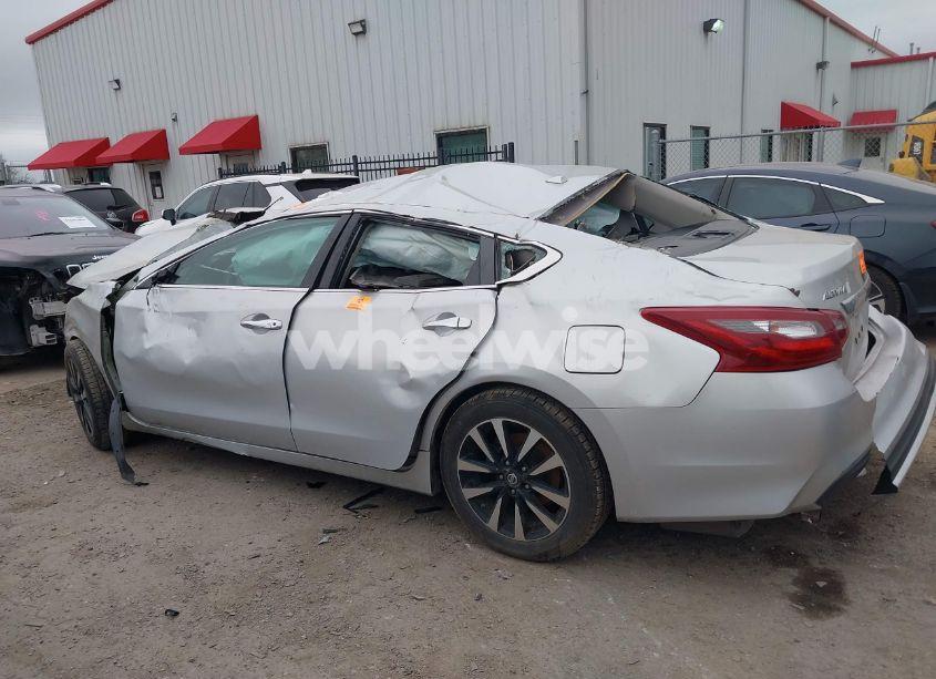 Photo 13 of 2018 Nissan Altima 2.5 SV (VIN 1N4AL3AP9JC256281)