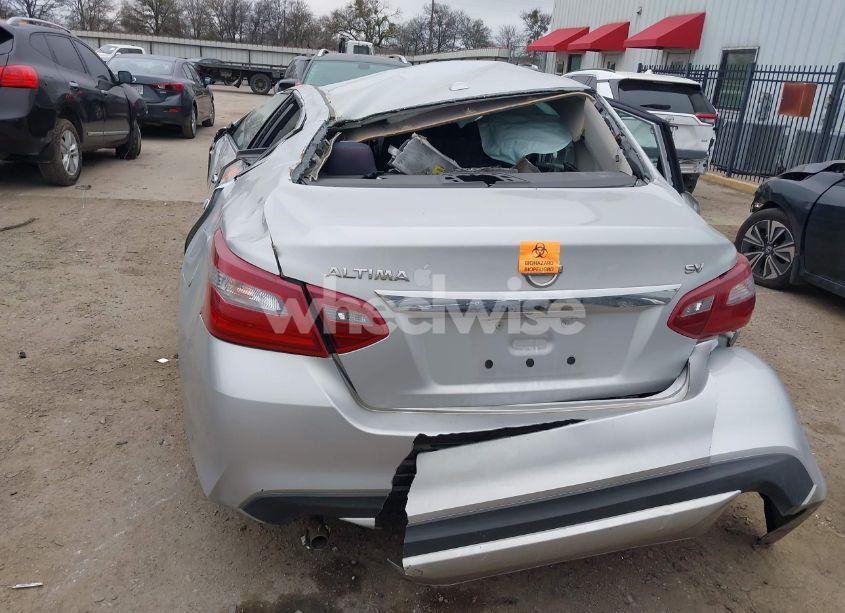 Photo 15 of 2018 Nissan Altima 2.5 SV (VIN 1N4AL3AP9JC256281)