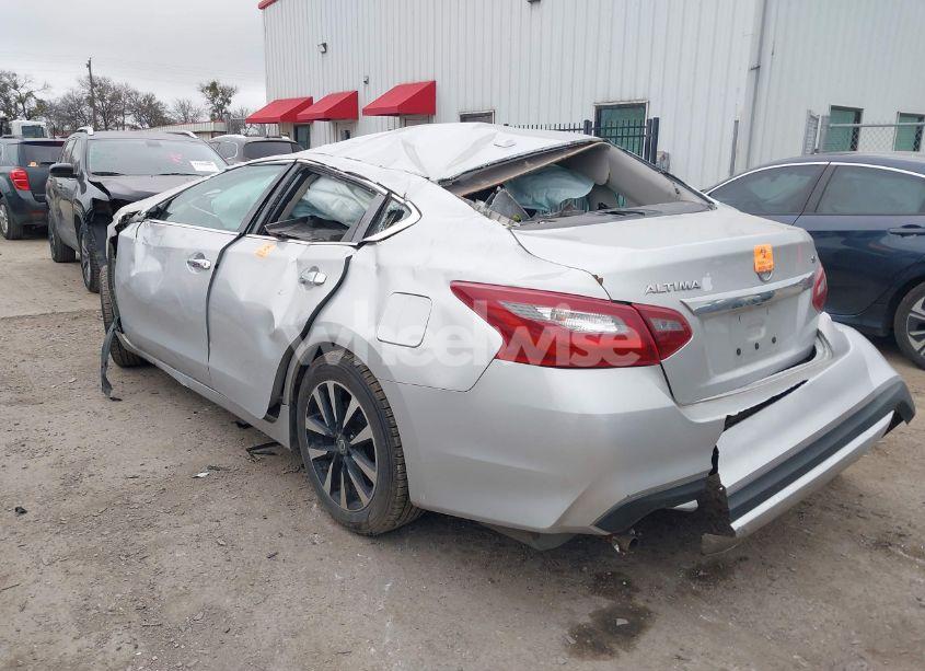 Photo 3 of 2018 Nissan Altima 2.5 SV (VIN 1N4AL3AP9JC256281)