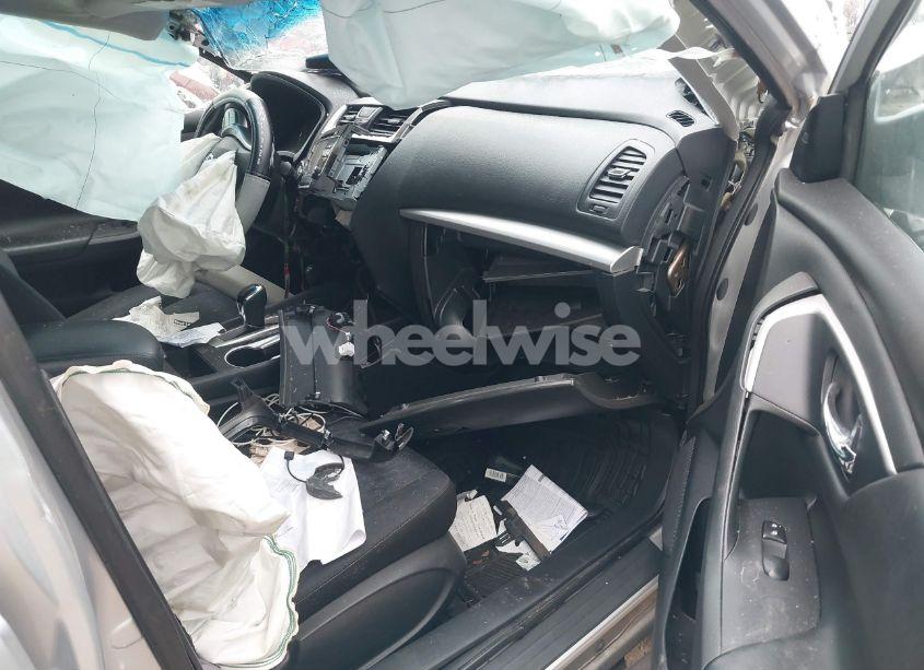 Photo 5 of 2018 Nissan Altima 2.5 SV (VIN 1N4AL3AP9JC256281)