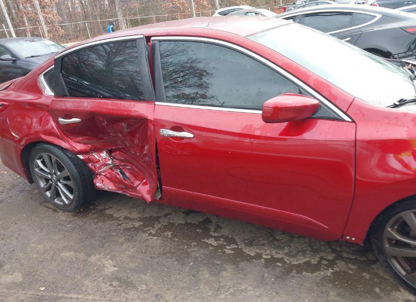 Photo 13 of 2018 Nissan Altima 2.5 SR (VIN 1N4AL3AP9JC273792)