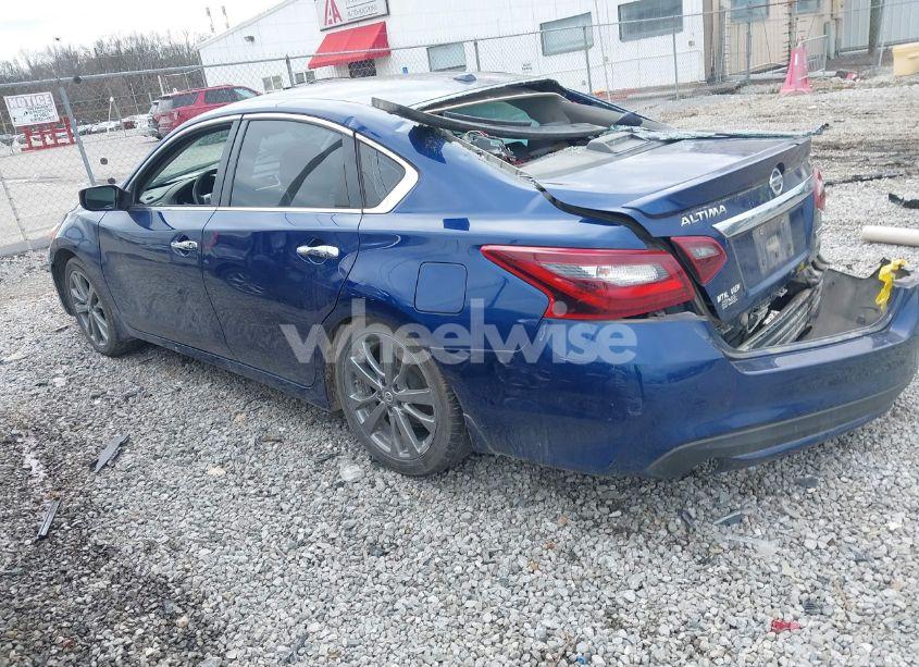 Photo 3 of 2018 Nissan Altima 2.5 SR (VIN 1N4AL3AP9JC277082)
