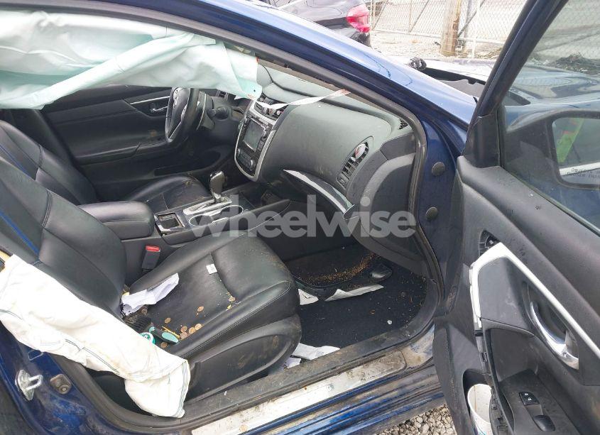 Photo 5 of 2018 Nissan Altima 2.5 SR (VIN 1N4AL3AP9JC277082)