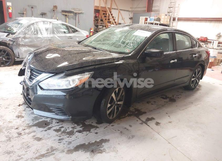 Photo 2 of 2018 Nissan Altima 2.5 S (VIN 1N4AL3AP9JC281908)