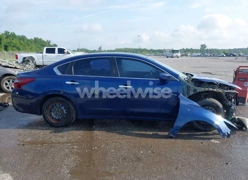 Photo 13 of 2018 Nissan Altima 2.5 SR (VIN 1N4AL3AP9JC282735)