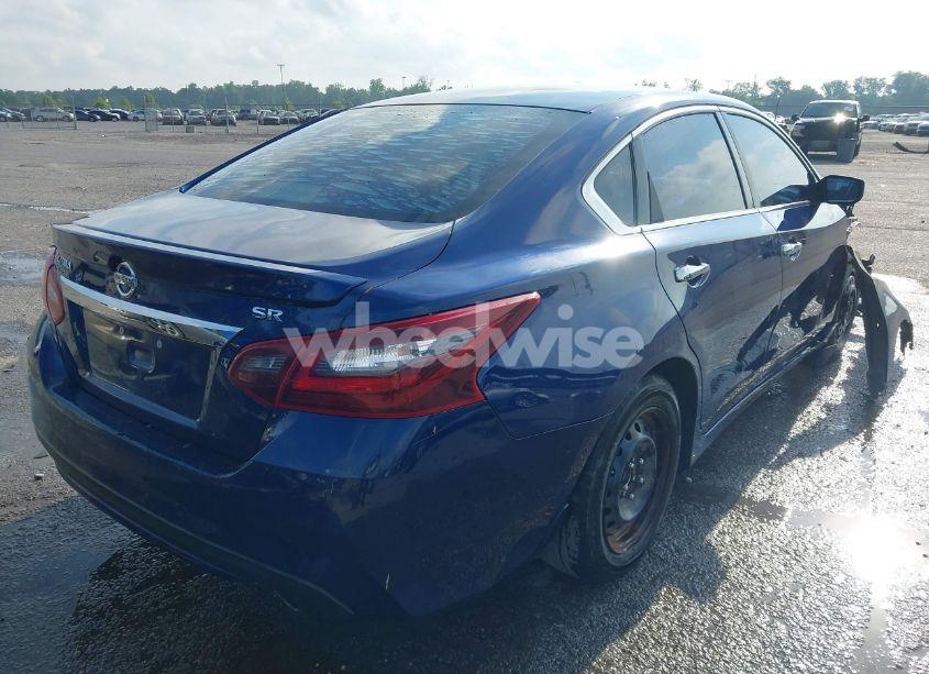 Photo 4 of 2018 Nissan Altima 2.5 SR (VIN 1N4AL3AP9JC282735)