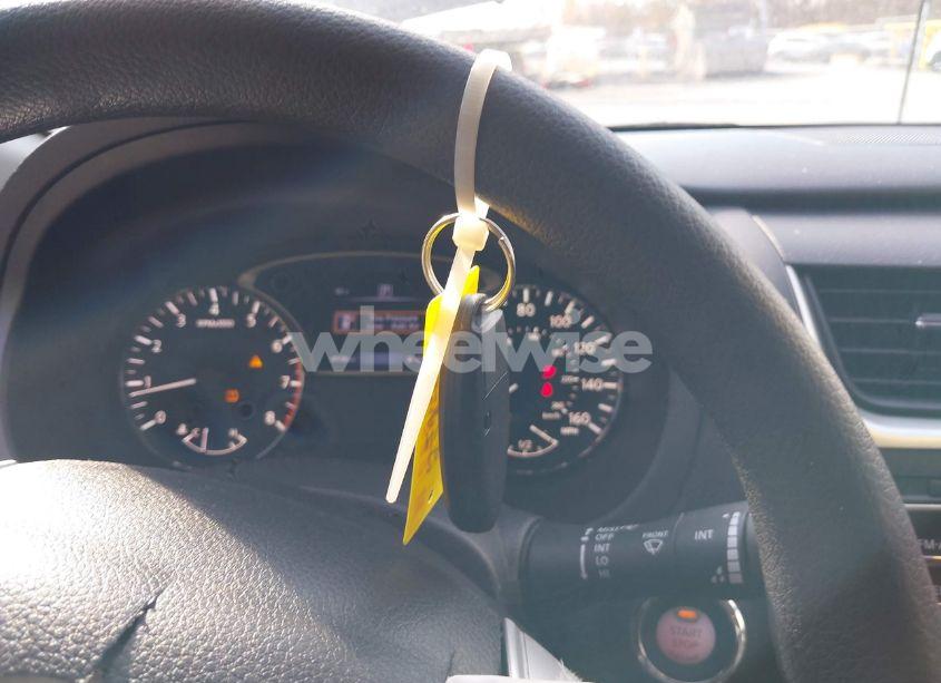 Photo 11 of 2018 Nissan Altima 2.5 S (VIN 1N4AL3AP9JC471076)