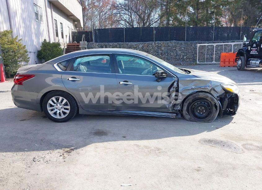 Photo 13 of 2018 Nissan Altima 2.5 S (VIN 1N4AL3AP9JC471076)