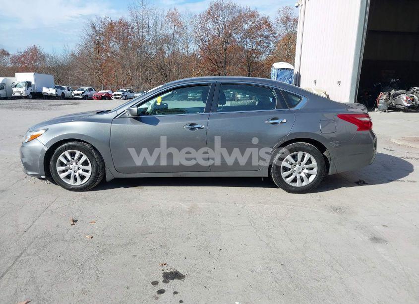 Photo 14 of 2018 Nissan Altima 2.5 S (VIN 1N4AL3AP9JC471076)