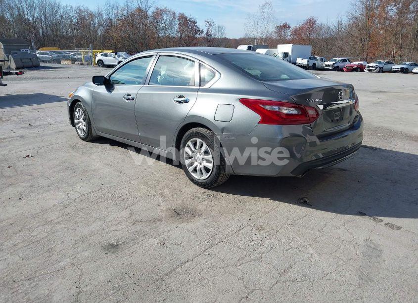 Photo 3 of 2018 Nissan Altima 2.5 S (VIN 1N4AL3AP9JC471076)