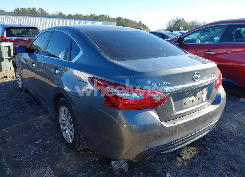 Photo 3 of 2018 Nissan Altima 2.5 S (VIN 1N4AL3AP9JC472082)