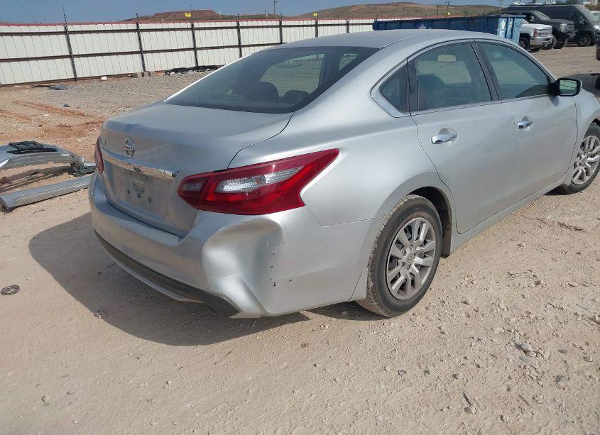 Photo 17 of 2018 Nissan Altima 2.5 S (VIN 1N4AL3AP9JC475225)