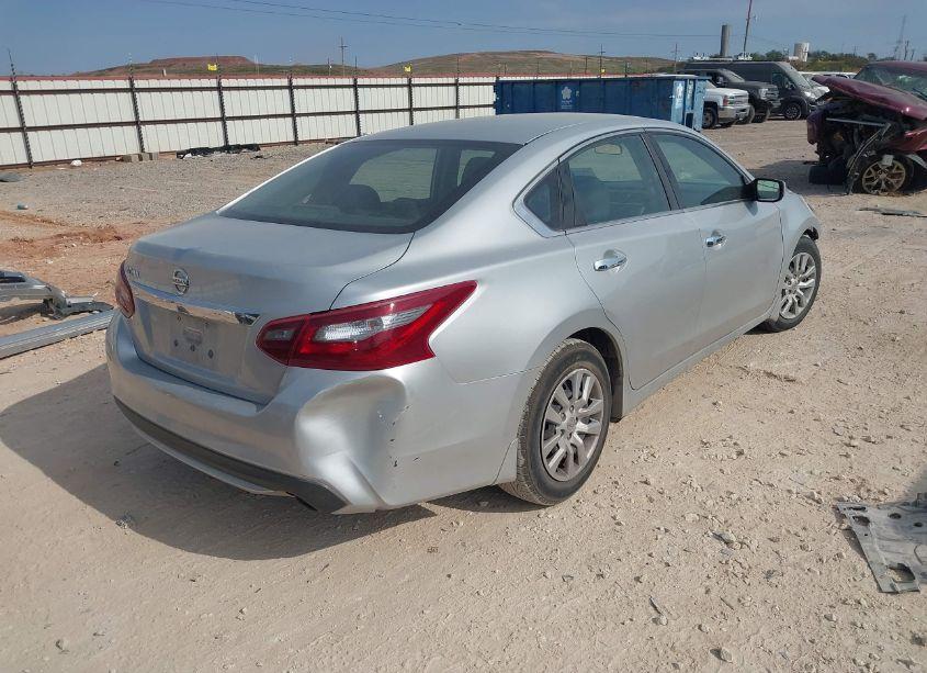 Photo 4 of 2018 Nissan Altima 2.5 S (VIN 1N4AL3AP9JC475225)