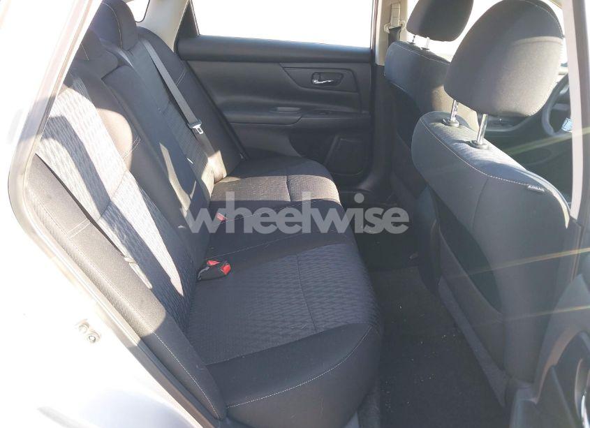 Photo 8 of 2018 Nissan Altima 2.5 S (VIN 1N4AL3AP9JC479971)