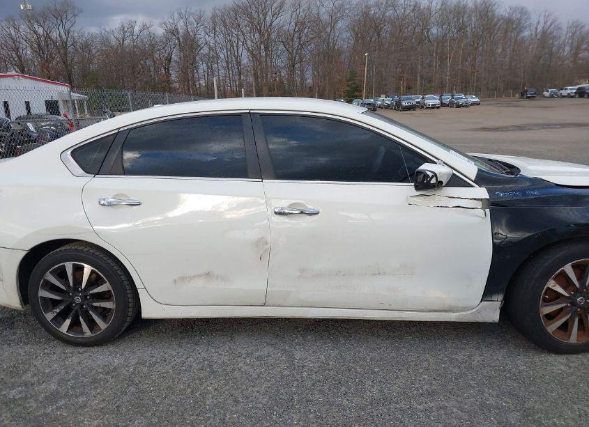 Photo 12 of 2018 Nissan Altima 2.5 SV (VIN 1N4AL3APOJC269663)
