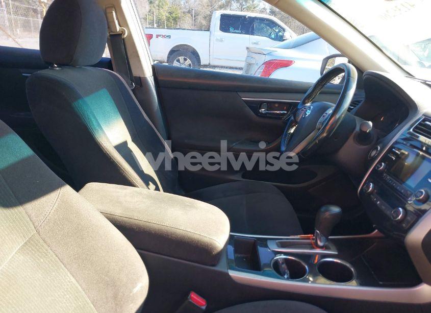 Photo 5 of 2013 Nissan Altima 2.5 SV (VIN 1N4AL3APXDC108984)