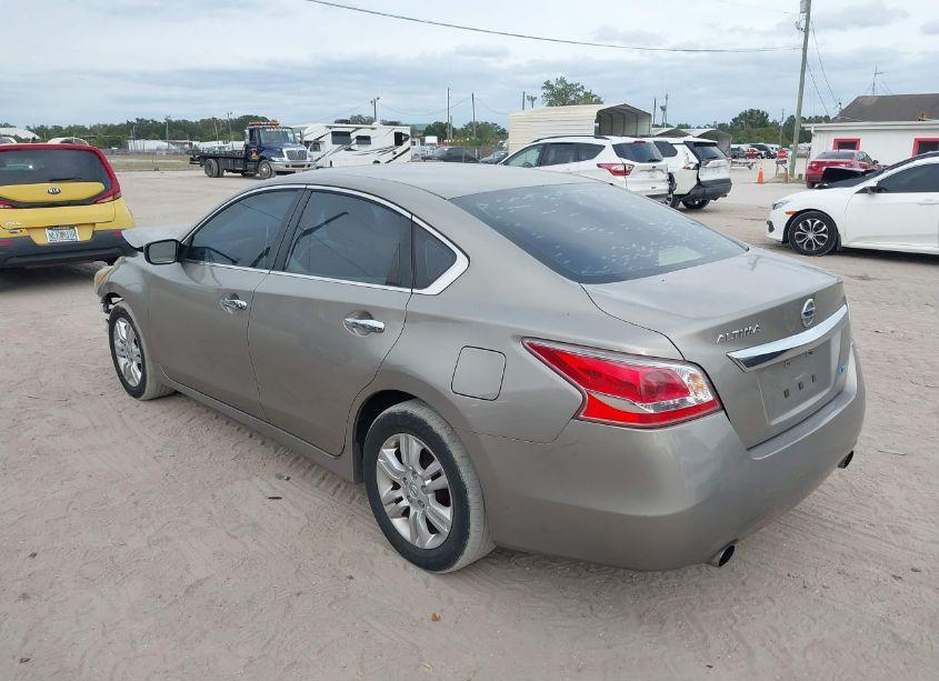 Photo 3 of 2013 Nissan Altima 2.5/S/SV/SL (VIN 1N4AL3APXDC140317)