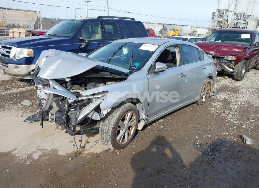 Photo 2 of 2013 Nissan Altima 2.5 SV (VIN 1N4AL3APXDC146201)