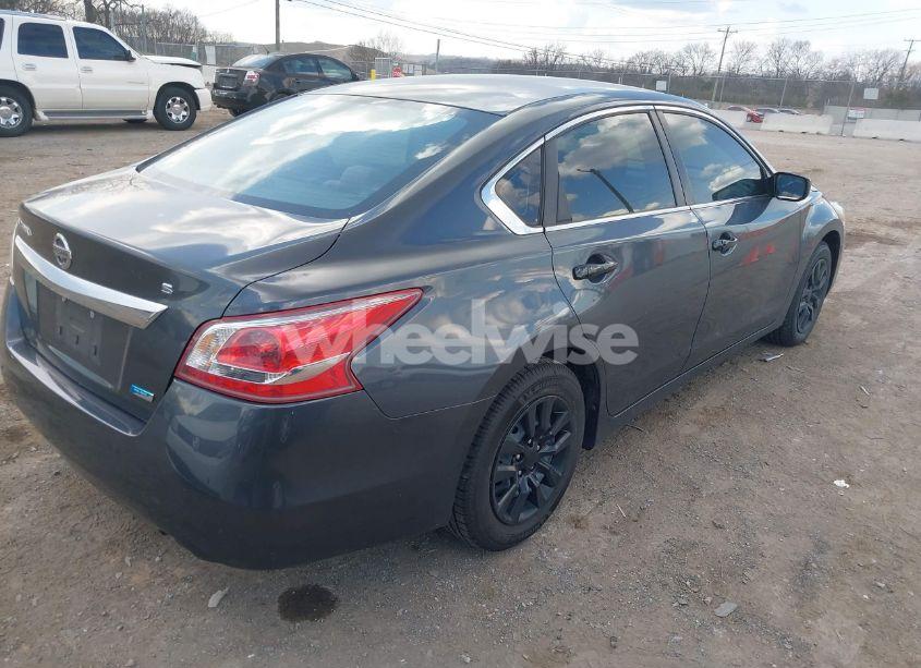 Photo 4 of 2013 Nissan Altima 2.5 S (VIN 1N4AL3APXDC154122)