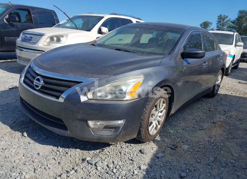 Photo 2 of 2013 Nissan Altima 2.5 S (VIN 1N4AL3APXDC184348)