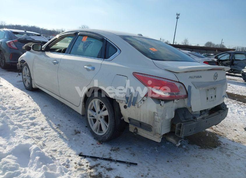 Photo 3 of 2013 Nissan Altima 2.5 SL (VIN 1N4AL3APXDC189520)