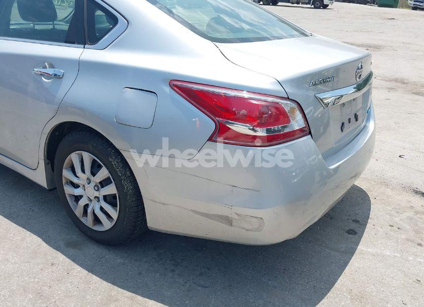Photo 13 of 2013 Nissan Altima 2.5 S (VIN 1N4AL3APXDC204095)