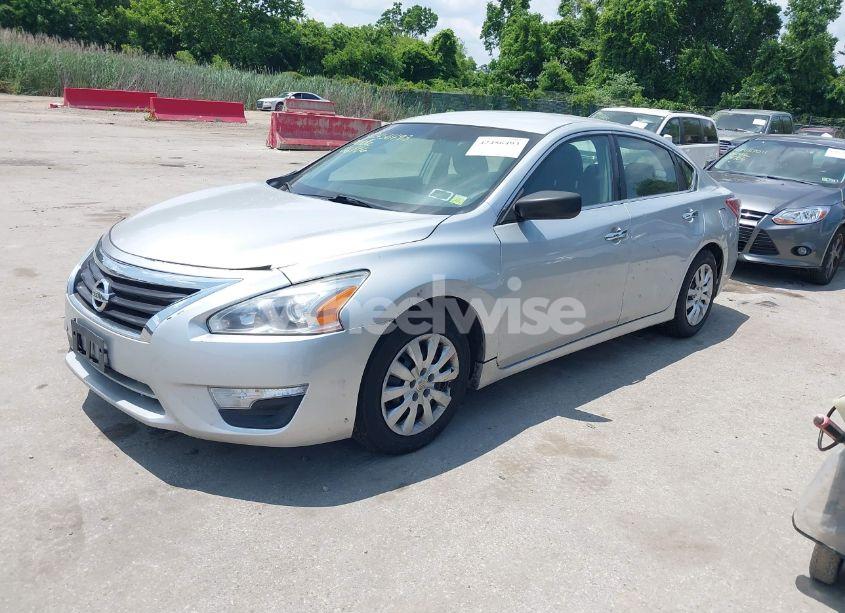 Photo 2 of 2013 Nissan Altima 2.5 S (VIN 1N4AL3APXDC204095)
