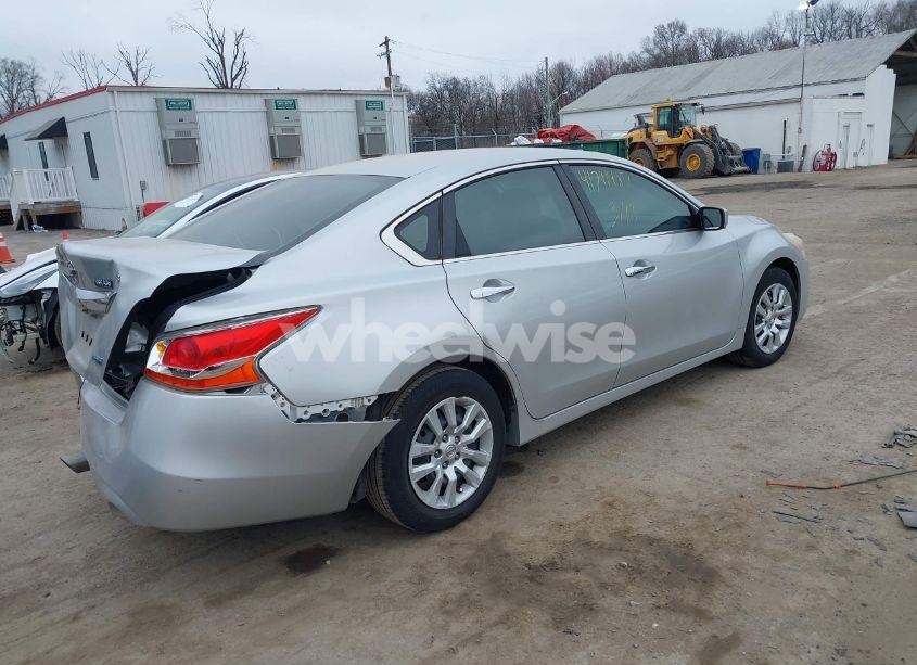 Photo 4 of 2013 Nissan Altima 2.5 S (VIN 1N4AL3APXDC208311)